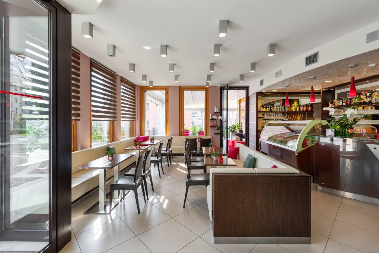 Kairos Garda Hotel Castelnuovo del Garda Esterno foto